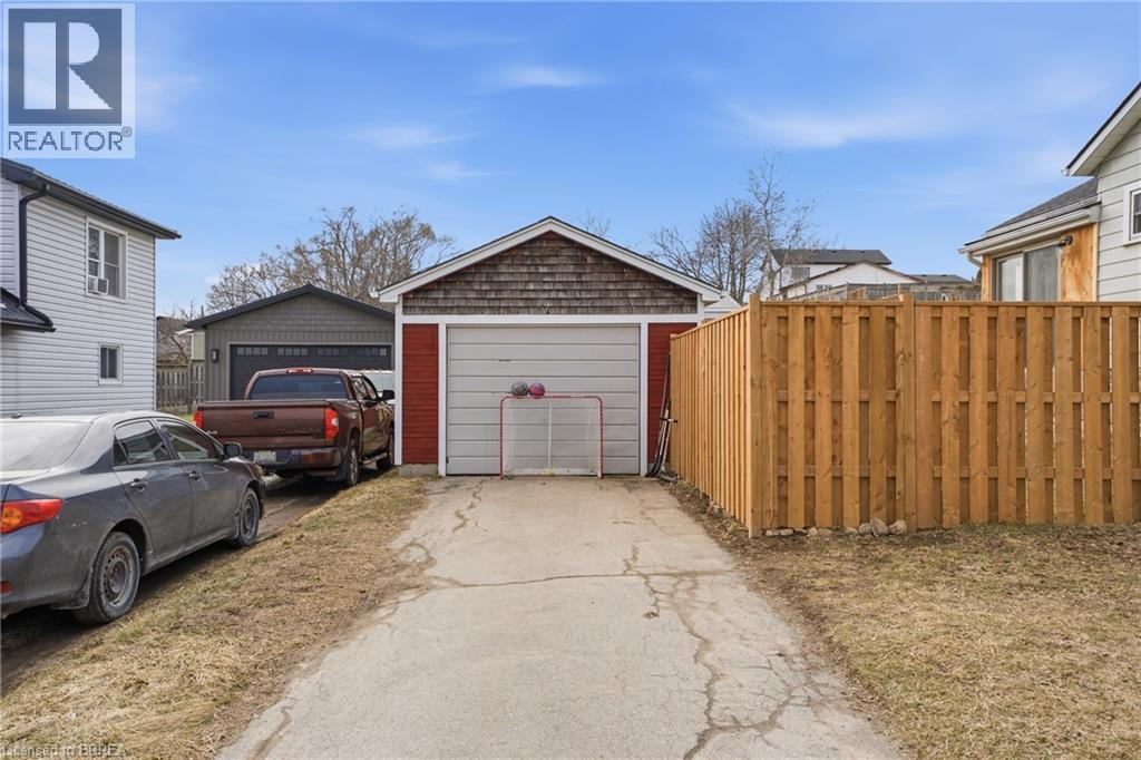 26 Franklin Street, Paris, Ontario  N3L 3B7 - Photo 5 - 40818290