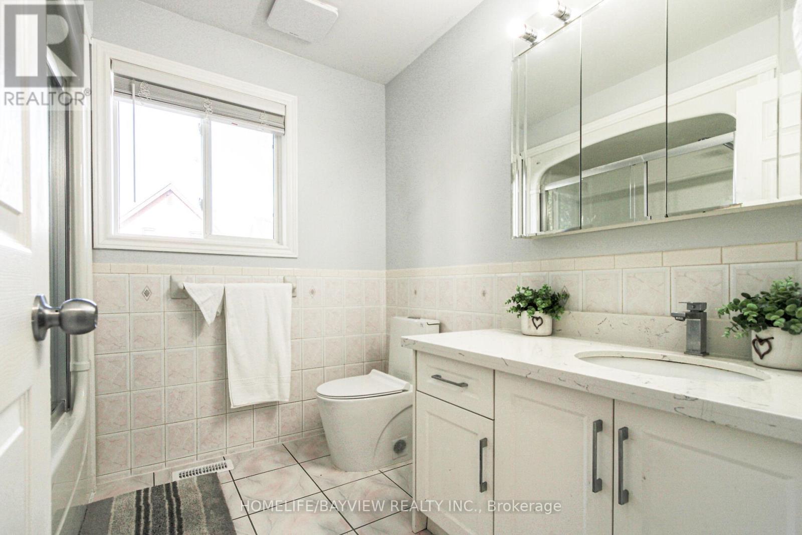 128 Cathcart Street, Hamilton, Ontario  L8L 5A2 - Photo 25 - X12969028