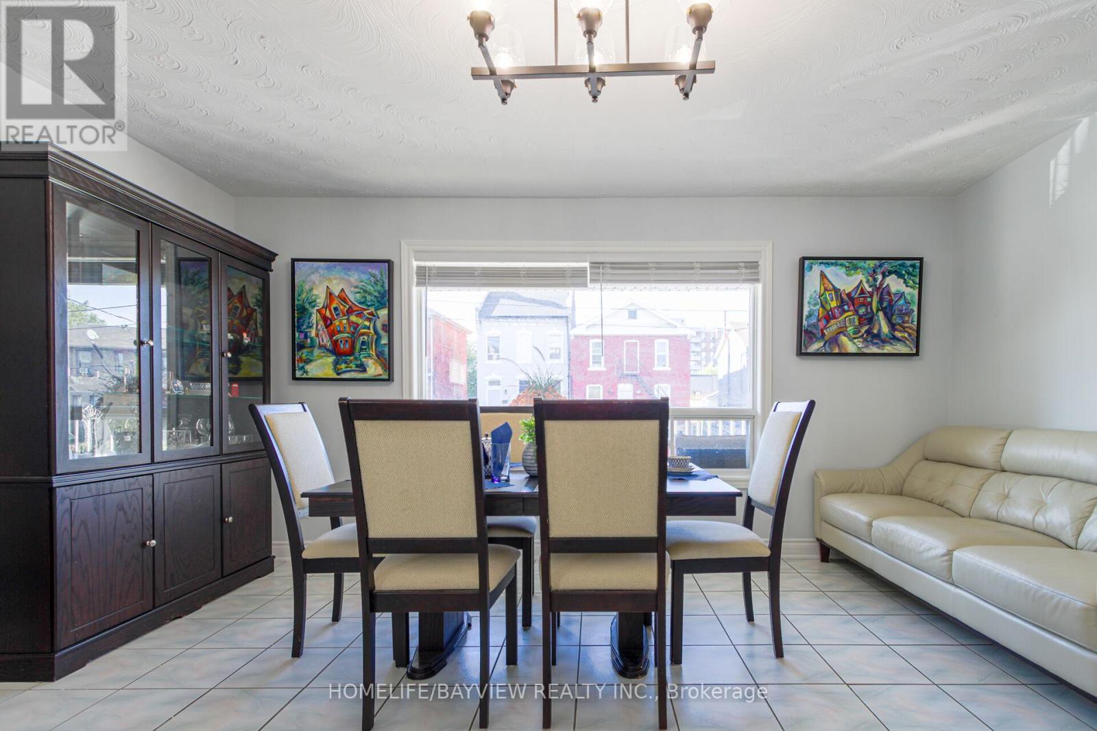 128 Cathcart Street, Hamilton, Ontario  L8L 5A2 - Photo 9 - X12969028