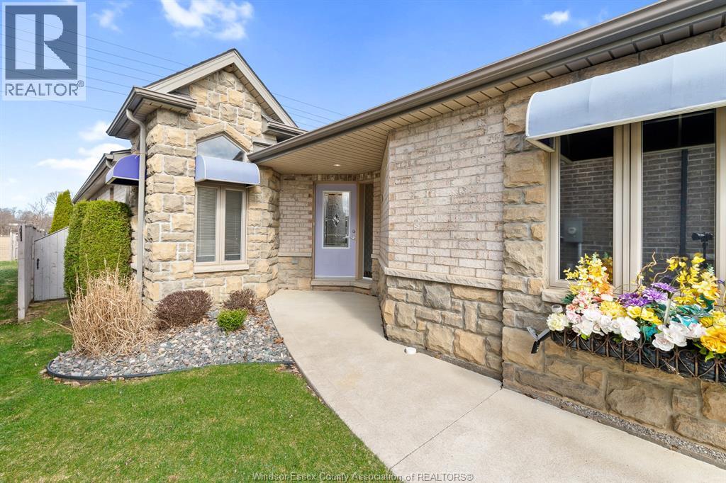 18 Hazel Crescent, Kingsville, Ontario  N9Y 0A8 - Photo 2 - 26007369