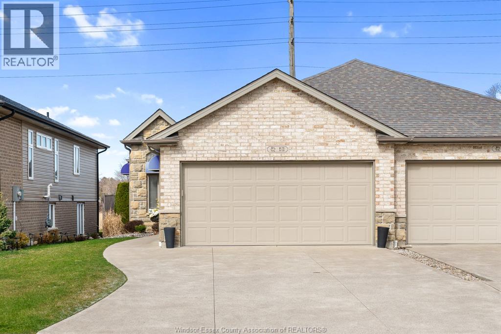 18 Hazel Crescent, Kingsville, Ontario  N9Y 0A8 - Photo 3 - 26007369