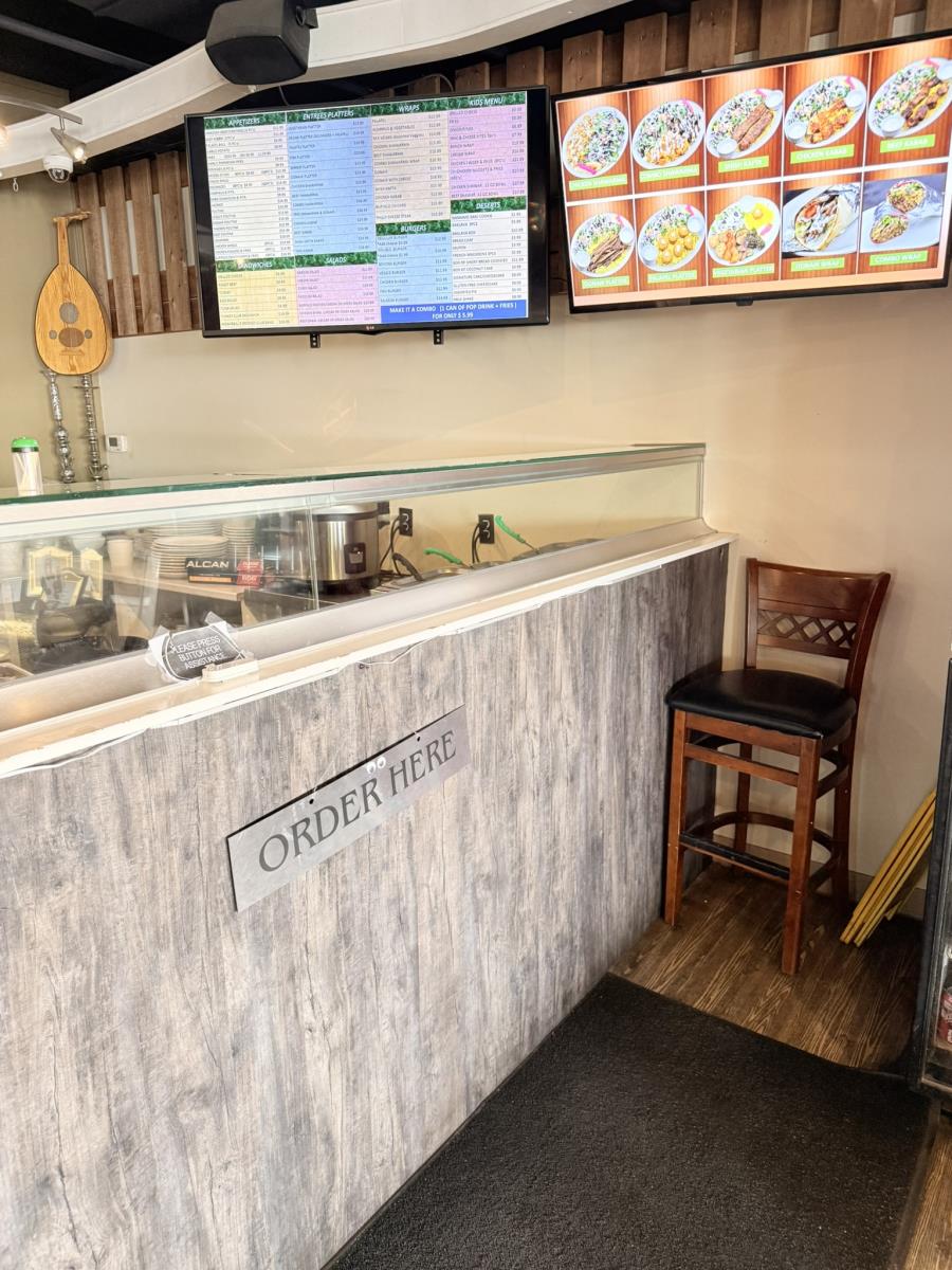 10032  101 Ave, Grande Prairie, Alberta  T8V 2P9 - Photo 2 - 44654437