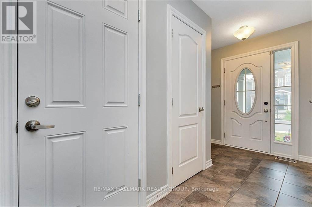 81 Switch Grass Crescent, Ottawa, Ontario  K2J 5Z3 - Photo 2 - X12964040