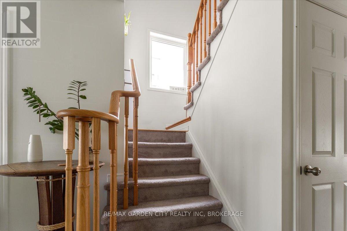 8648 Dogwood Crescent, Niagara Falls, Ontario  L2H 0K9 - Photo 14 - X12969172