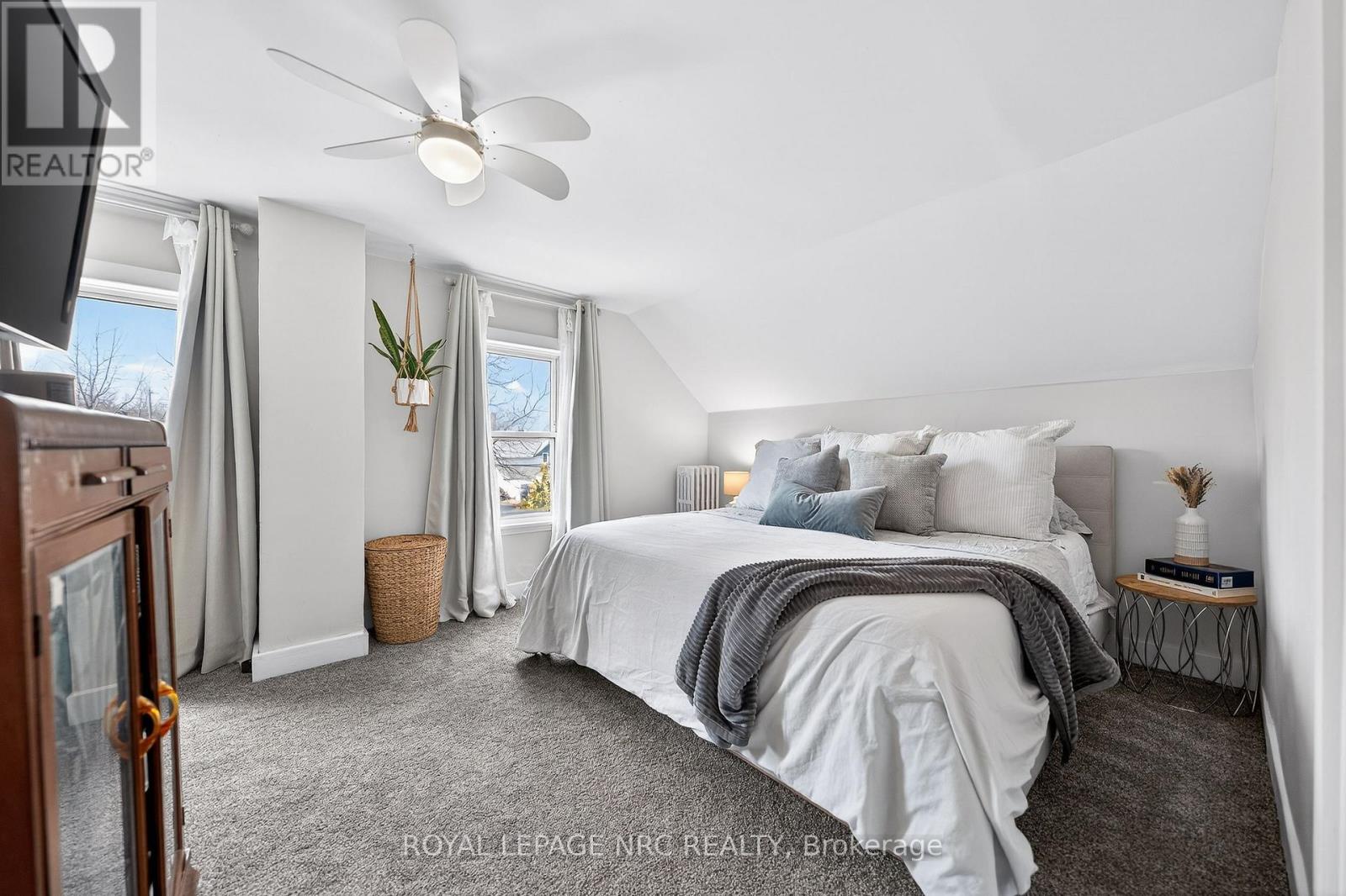 23 Pinecrest Avenue, St. Catharines, Ontario  L2T 1C6 - Photo 25 - X12969216