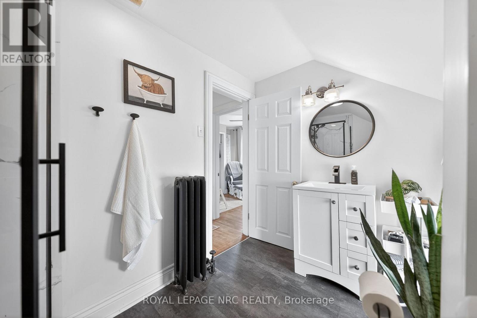 23 Pinecrest Avenue, St. Catharines, Ontario  L2T 1C6 - Photo 31 - X12969216