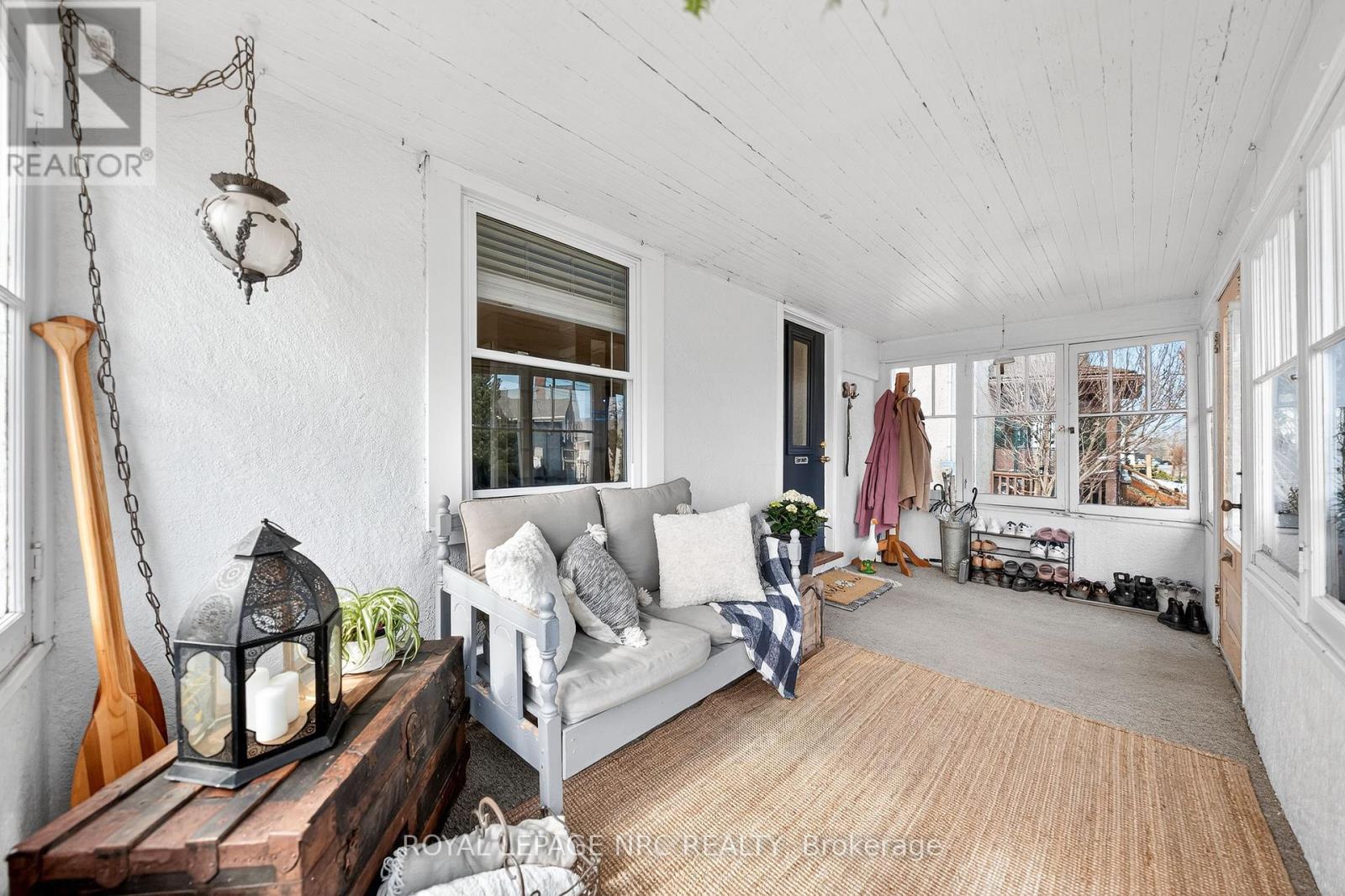 23 Pinecrest Avenue, St. Catharines, Ontario  L2T 1C6 - Photo 5 - X12969216