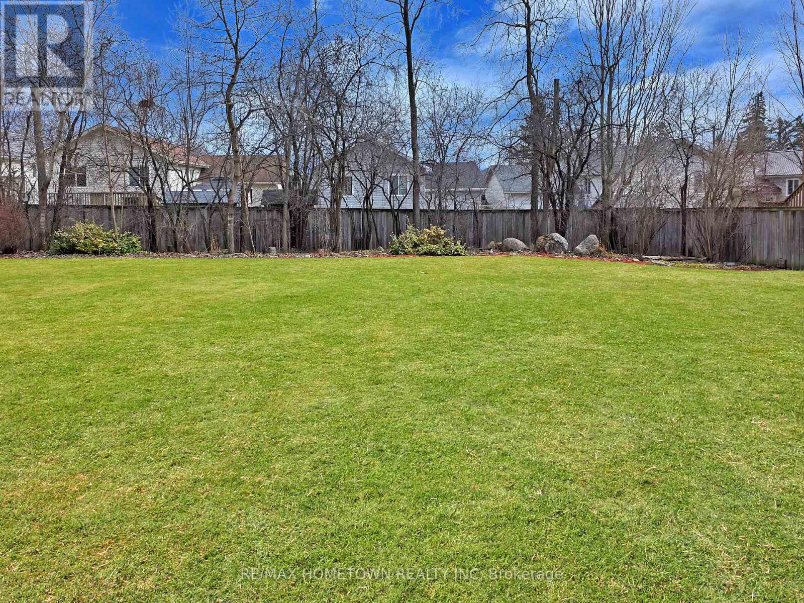 1335 Cuthbertson Avenue, Brockville, Ontario K6V 6Y2 - Photo 3 - X12969240