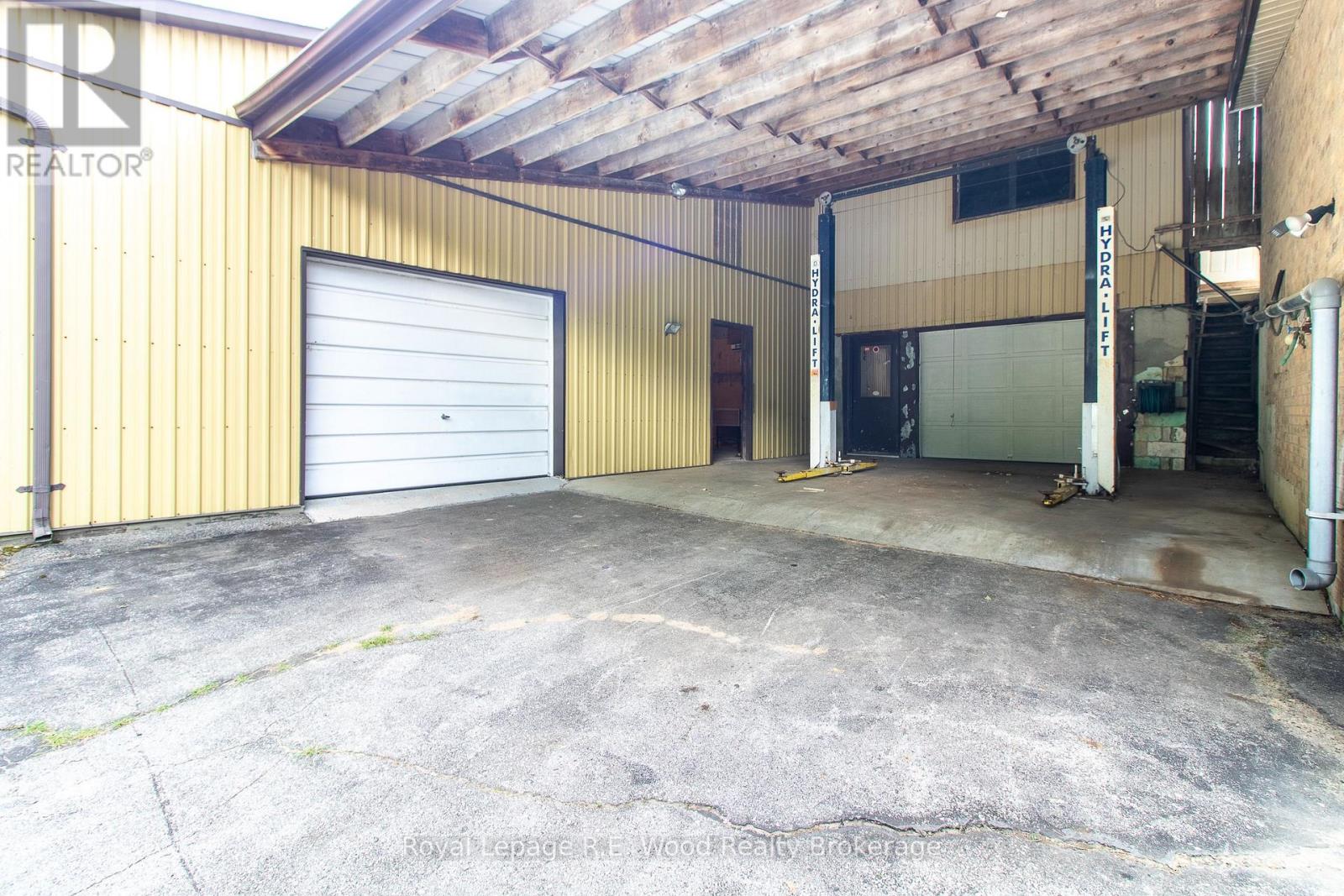 4974 Marion Street, Thames Centre, Ontario  N0L 1G4 - Photo 37 - X12969108