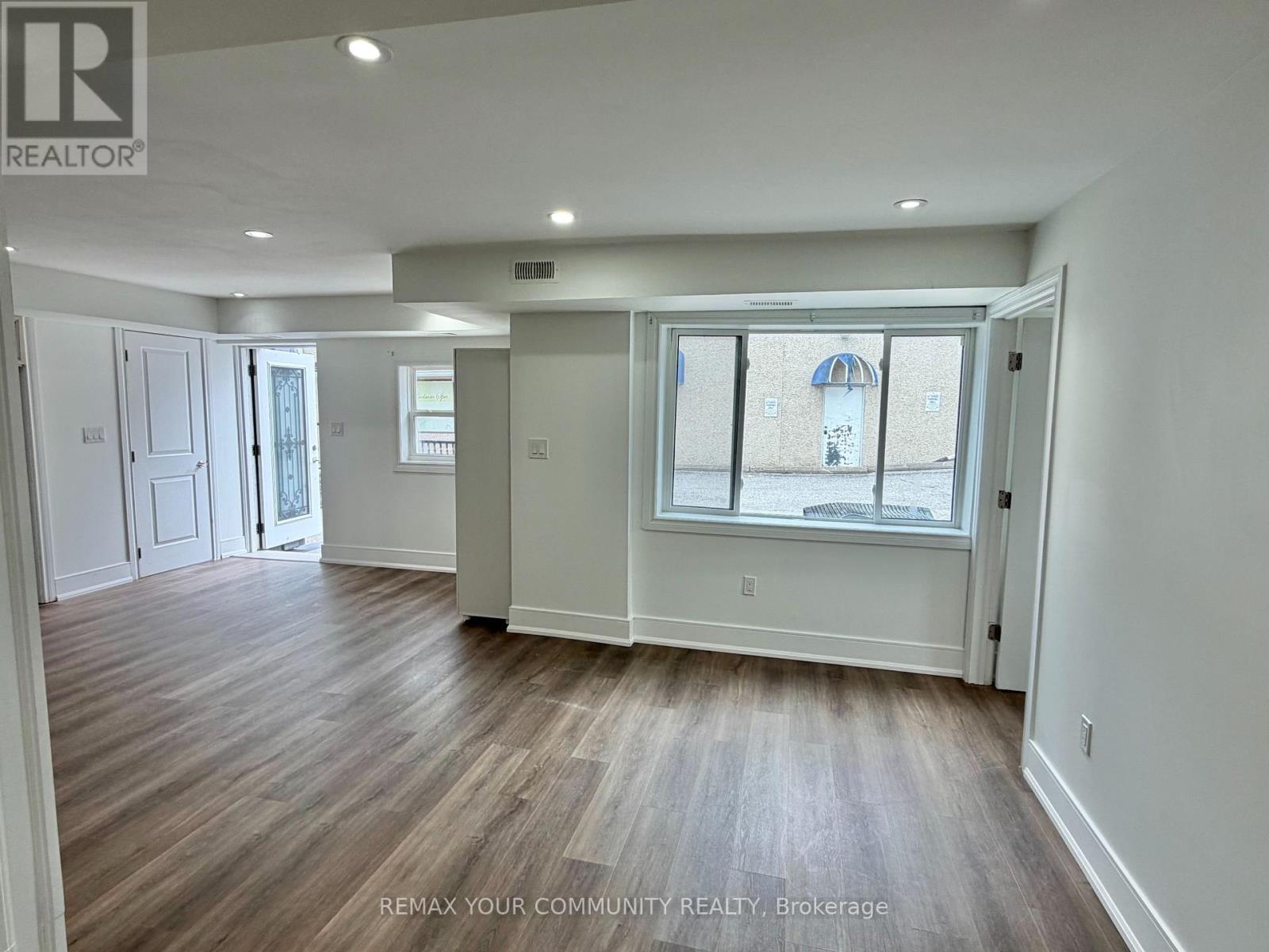 4 - 34 Main Street S, Newmarket, Ontario  L3Y 3Y4 - Photo 11 - N12897426