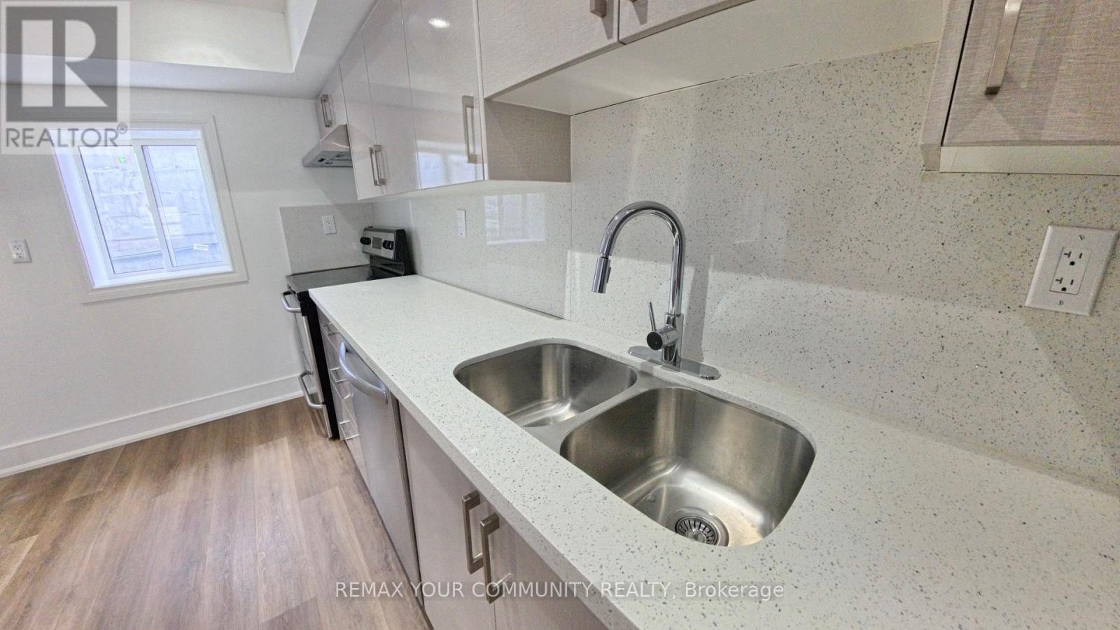 4 - 34 Main Street S, Newmarket, Ontario  L3Y 3Y4 - Photo 25 - N12897426