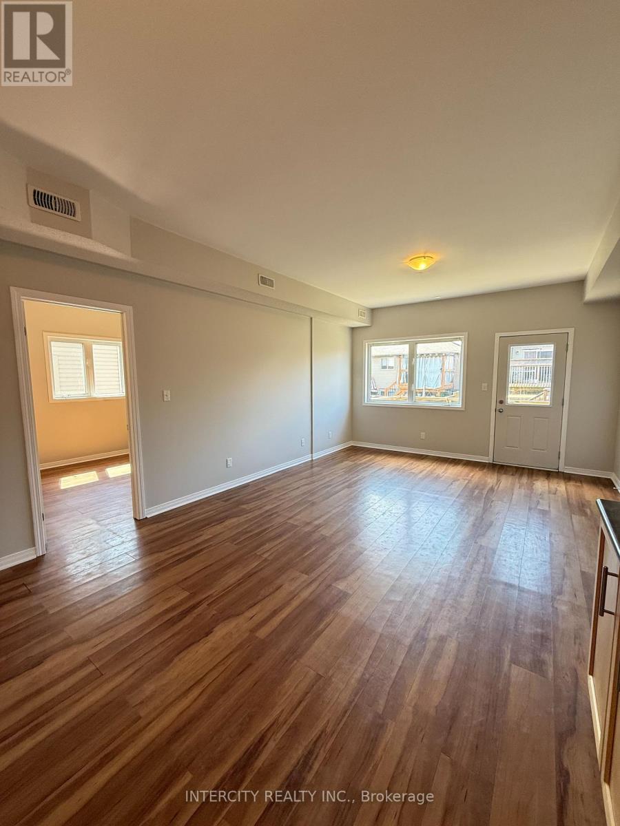 16a - 410 Queen Street S, Norfolk, Ontario  N3Y 0B3 - Photo 29 - X12947426