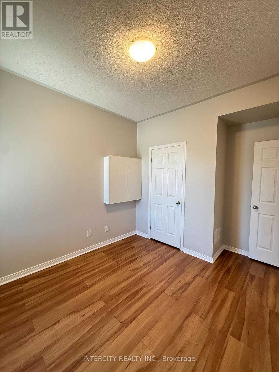 16a - 410 Queen Street S, Norfolk, Ontario  N3Y 0B3 - Photo 4 - X12947426