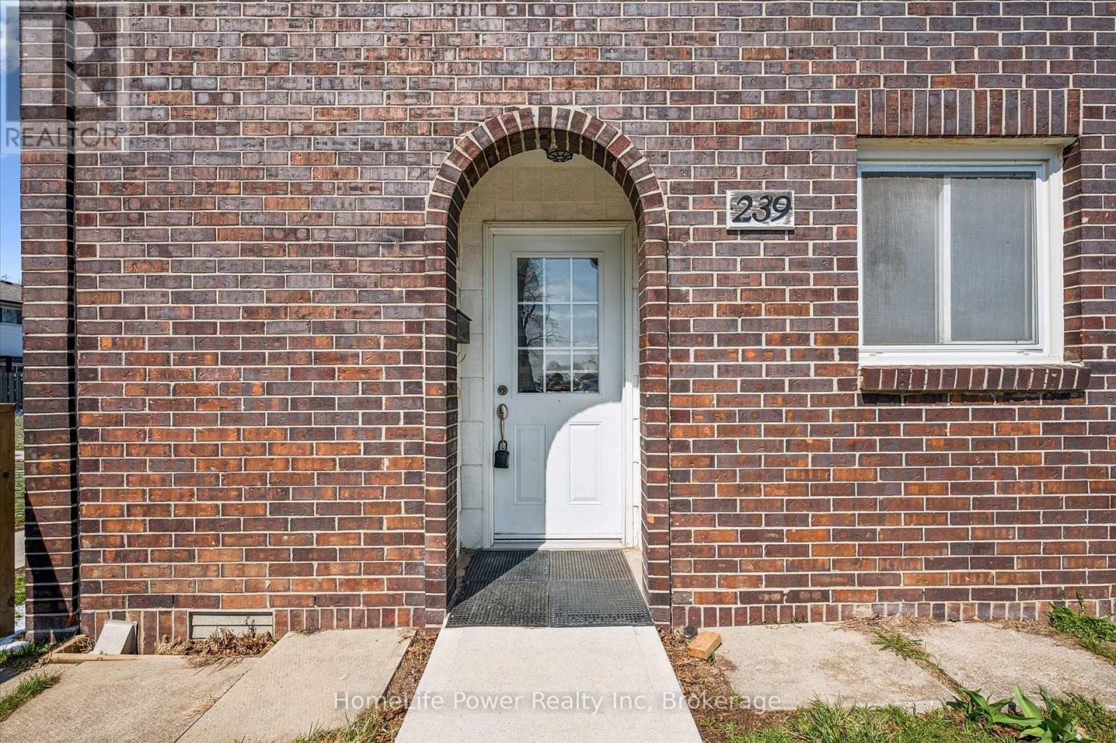 239 - 31 Greengate Road, Guelph, Ontario N1H 6R3 - Photo 2 - X12969118