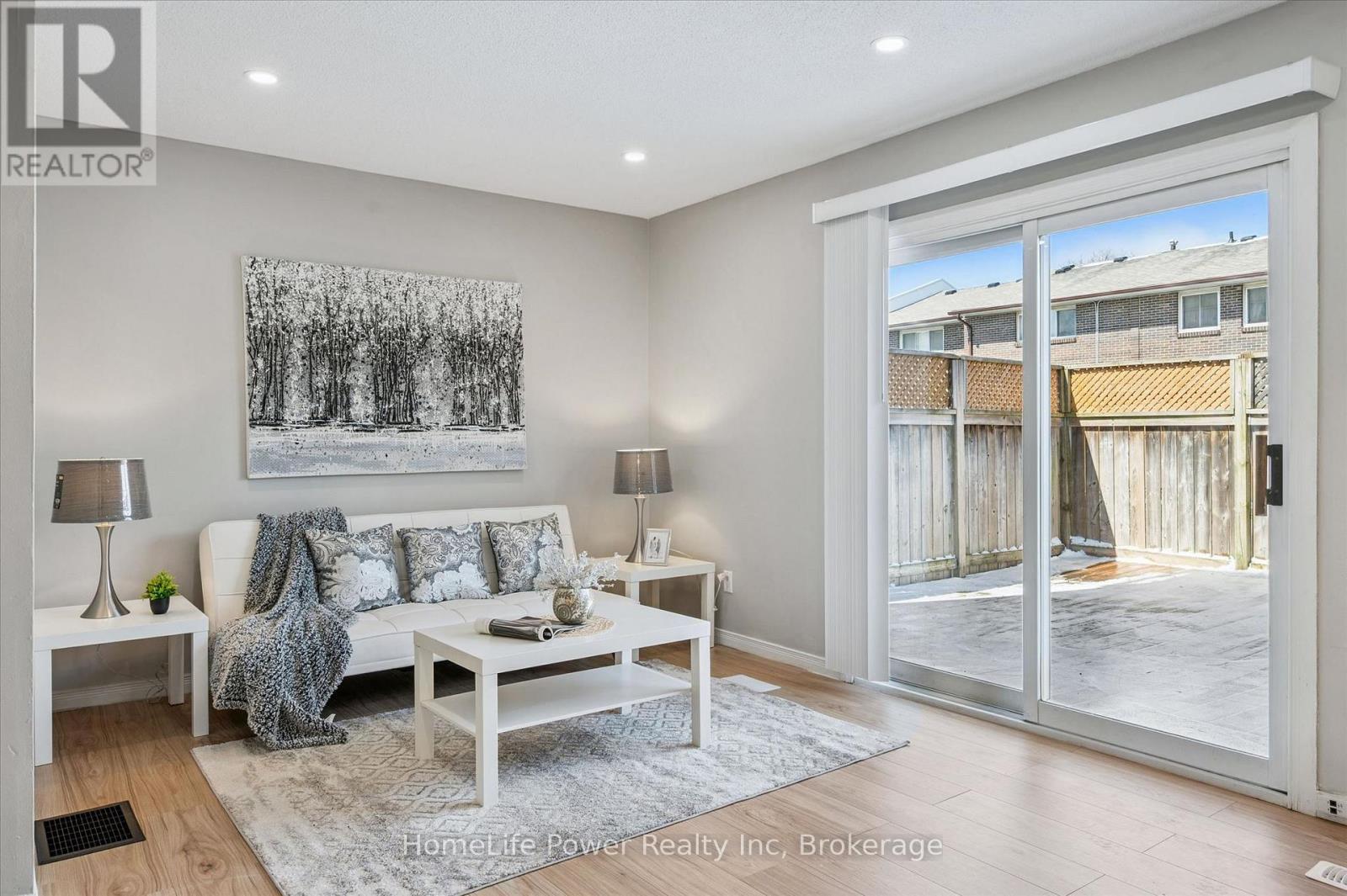 239 - 31 Greengate Road, Guelph, Ontario N1H 6R3 - Photo 5 - X12969118