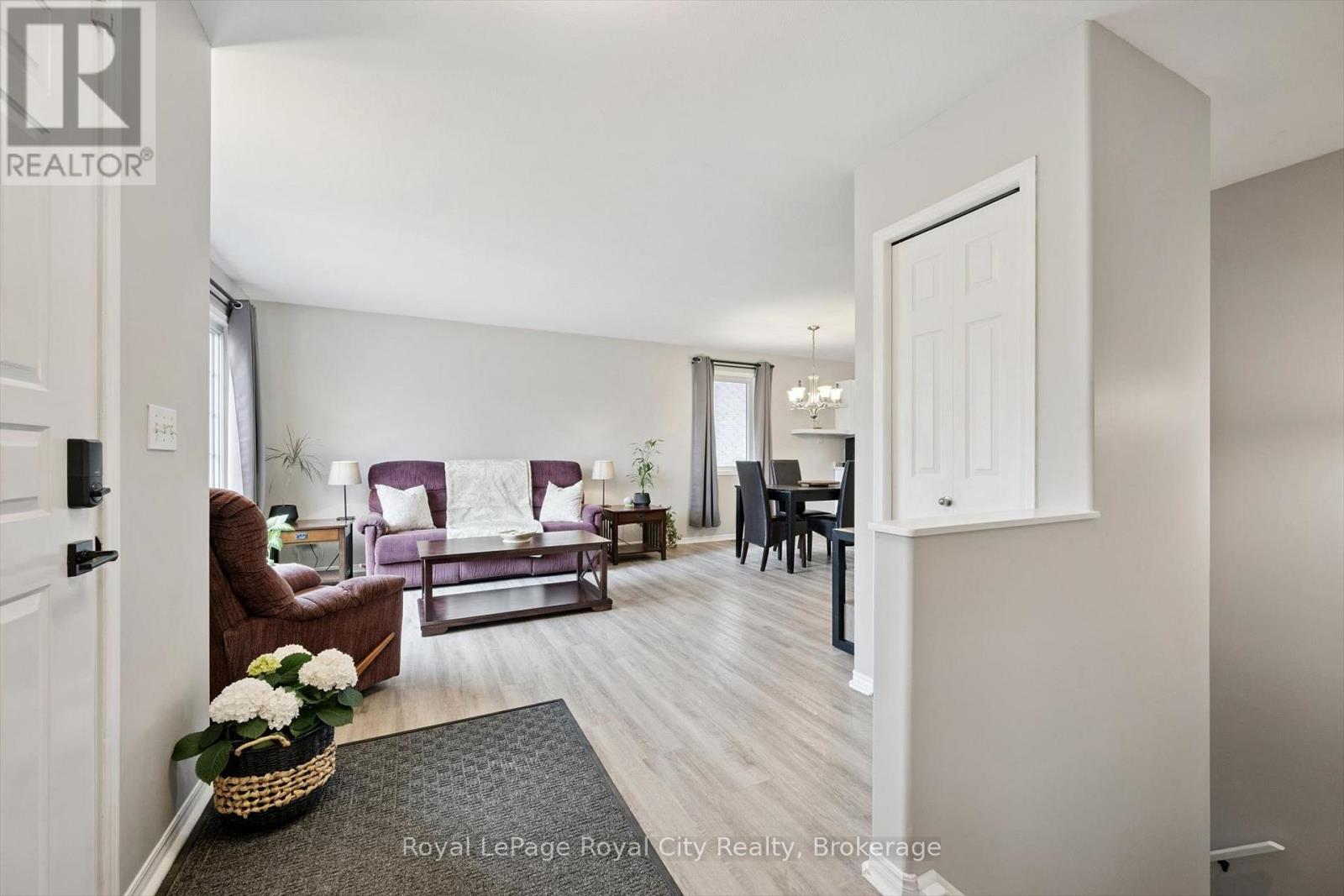 119 Meadowridge Drive, St. Marys, Ontario  N4X 1E7 - Photo 4 - X12969126