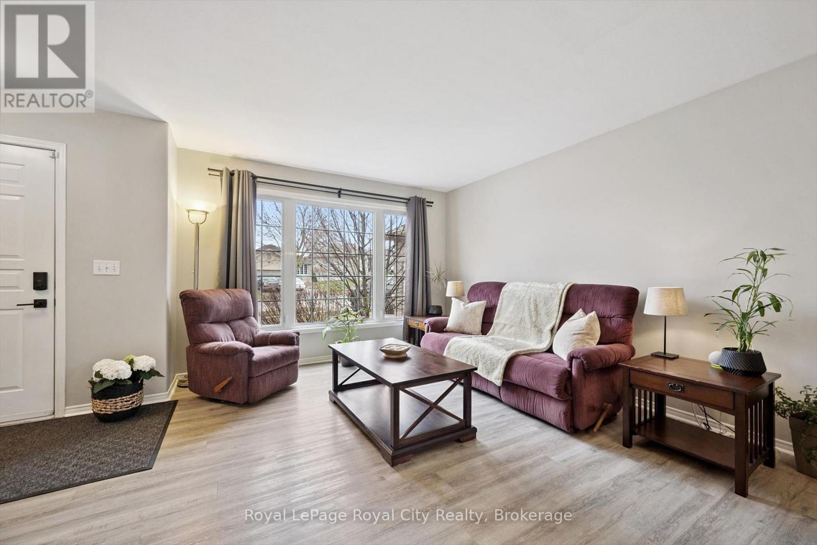 119 Meadowridge Drive, St. Marys, Ontario  N4X 1E7 - Photo 5 - X12969126