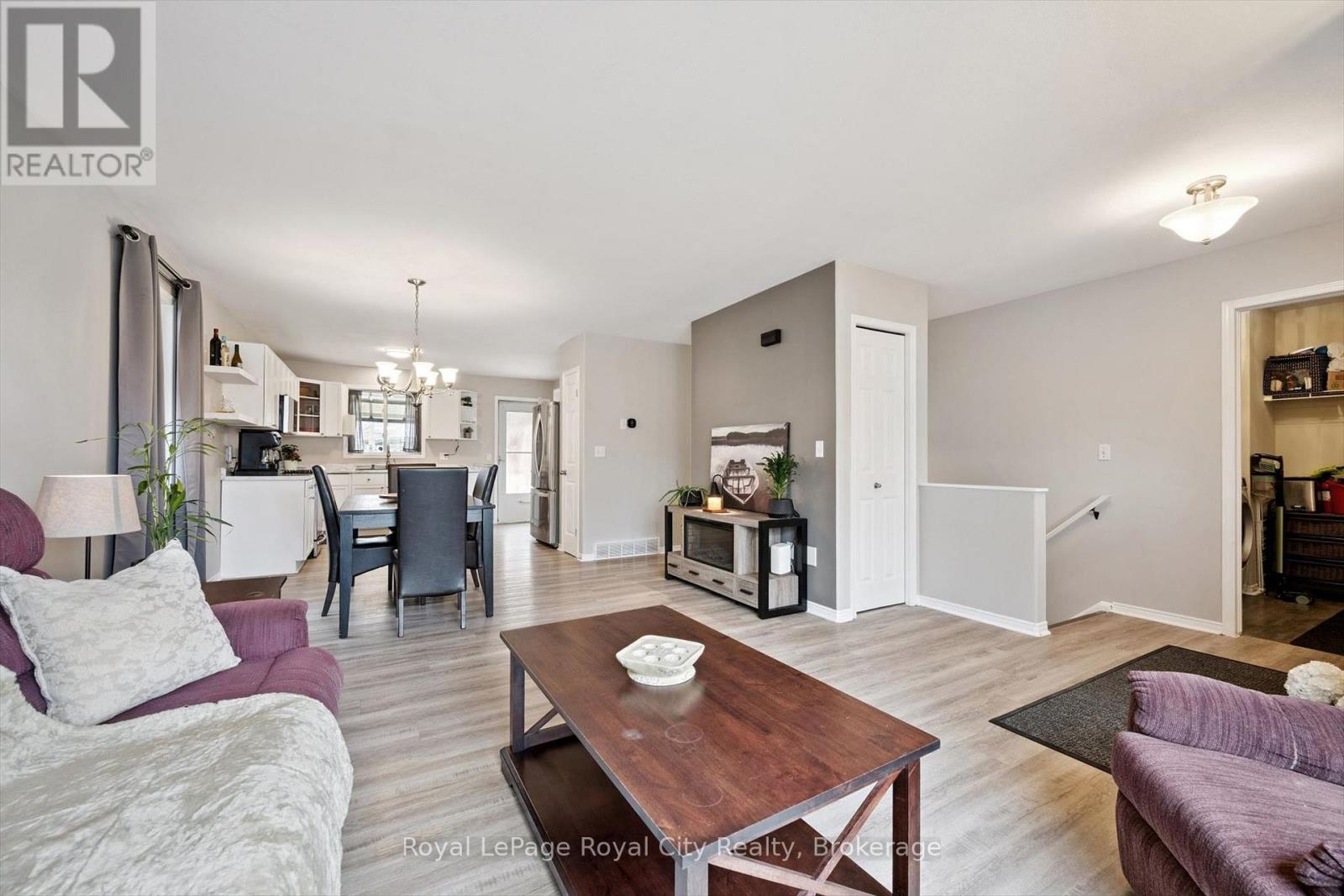 119 Meadowridge Drive, St. Marys, Ontario  N4X 1E7 - Photo 7 - X12969126