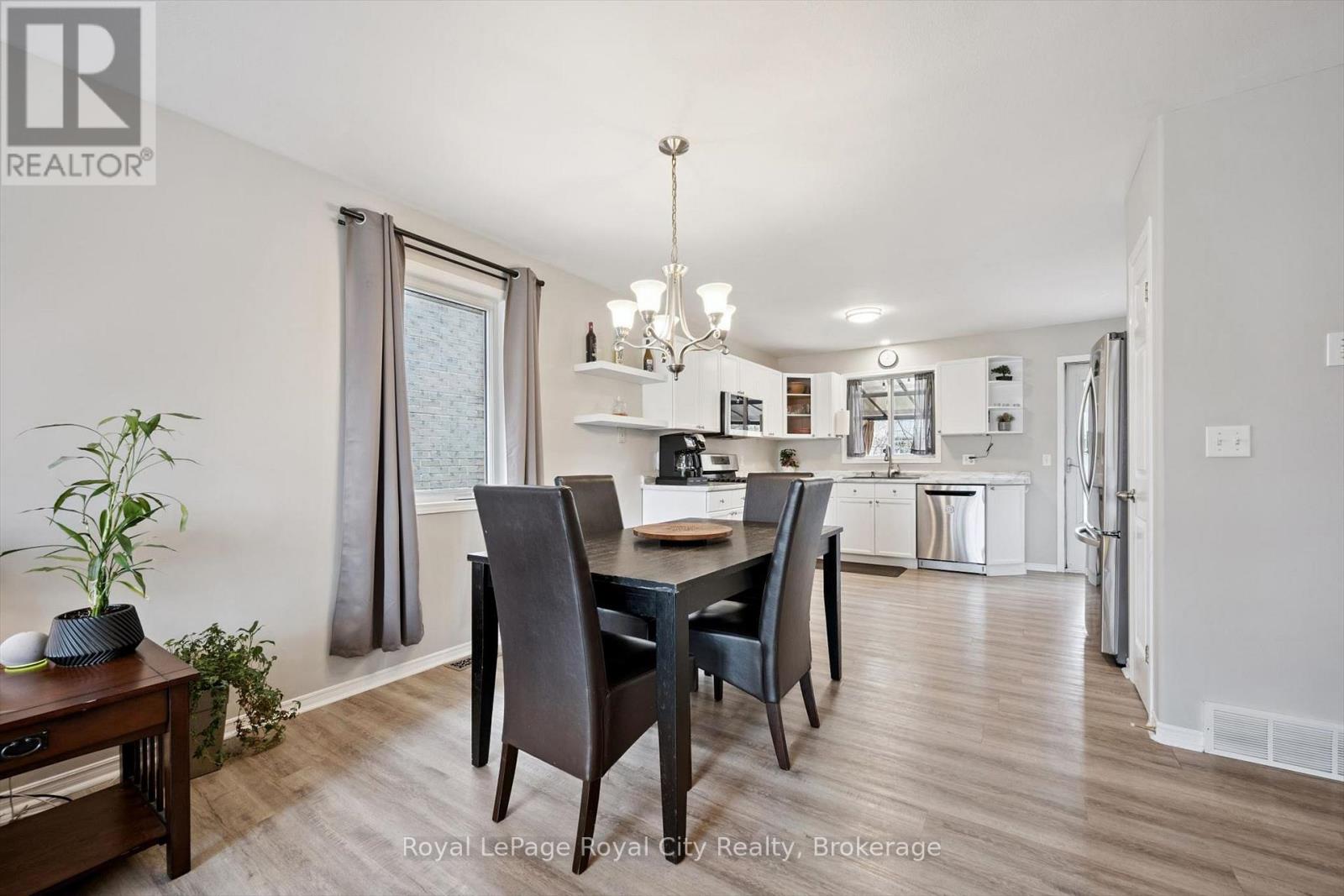 119 Meadowridge Drive, St. Marys, Ontario  N4X 1E7 - Photo 8 - X12969126