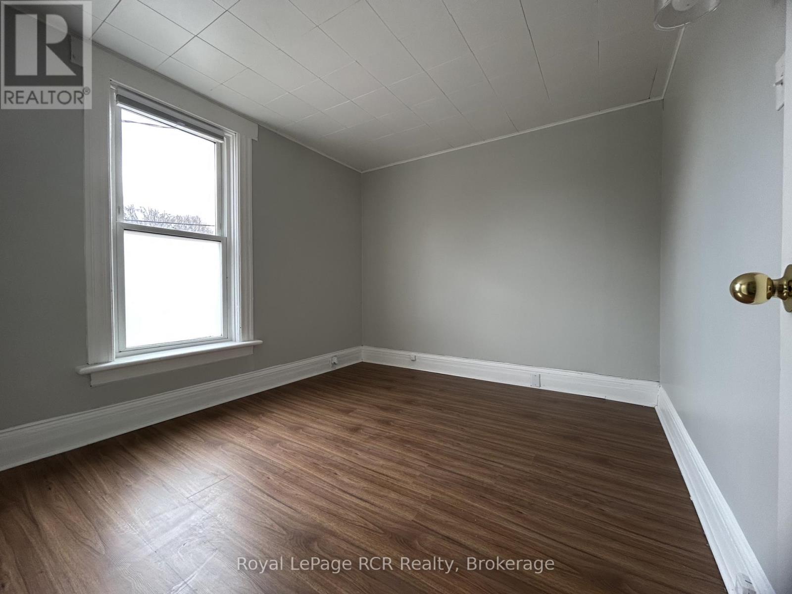 467 14th Street W, Owen Sound, Ontario N4K 3Y3 - Photo 9 - X12969162