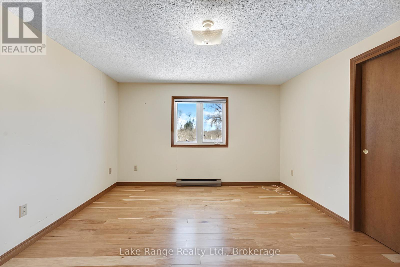 486 Havelock Street, Huron-Kinloss, Ontario  N0G 2H0 - Photo 14 - X12969222