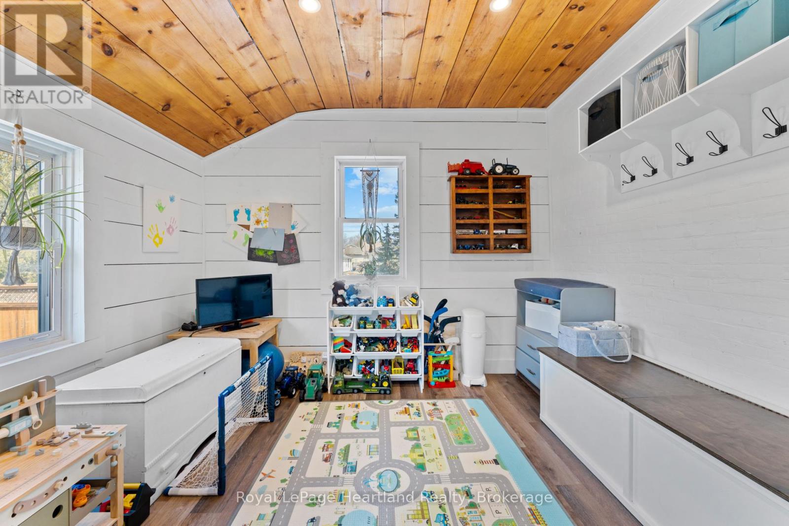 263 King Street, North Huron, Ontario  N0M 1H0 - Photo 18 - X12969256