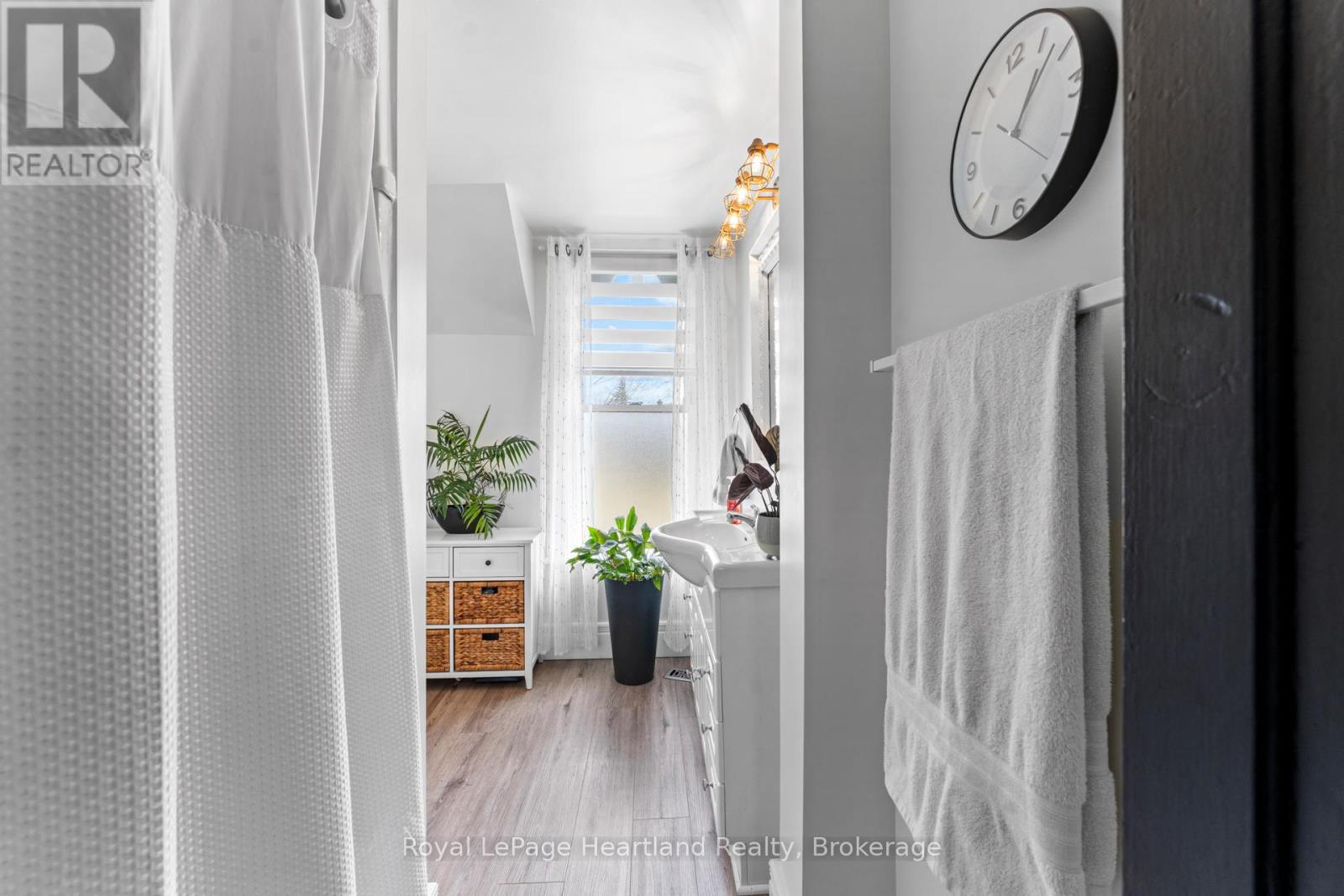 263 King Street, North Huron, Ontario  N0M 1H0 - Photo 26 - X12969256