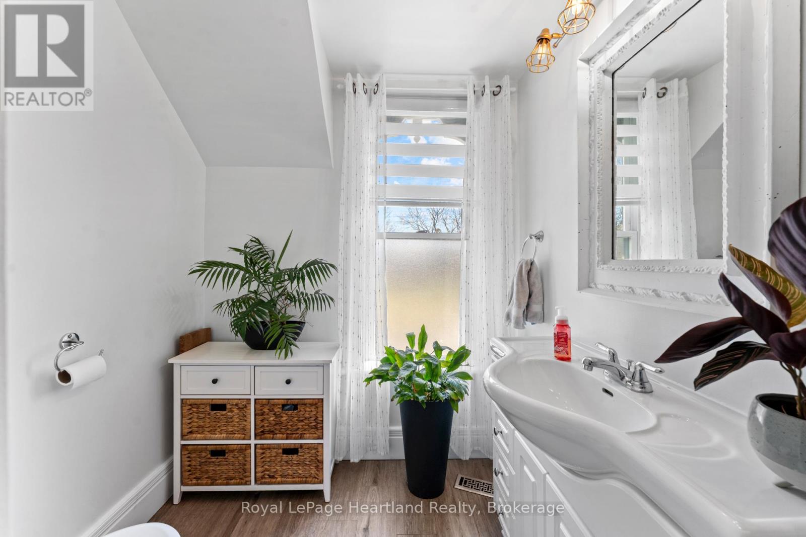 263 King Street, North Huron, Ontario  N0M 1H0 - Photo 27 - X12969256