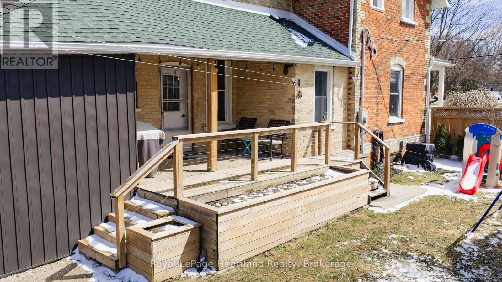 263 King Street, North Huron, Ontario  N0M 1H0 - Photo 46 - X12969256