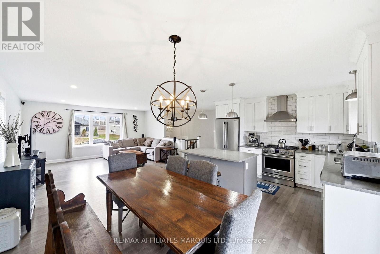 252 Eastport Drive, Cornwall, Ontario  K6H 0H1 - Photo 12 - X12969102