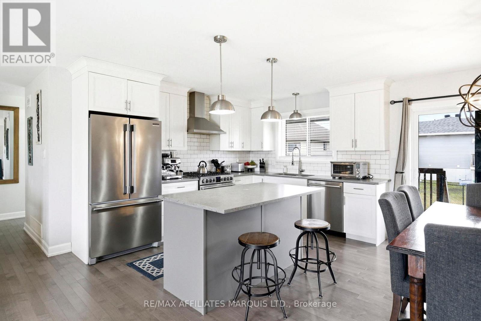 252 Eastport Drive, Cornwall, Ontario  K6H 0H1 - Photo 13 - X12969102