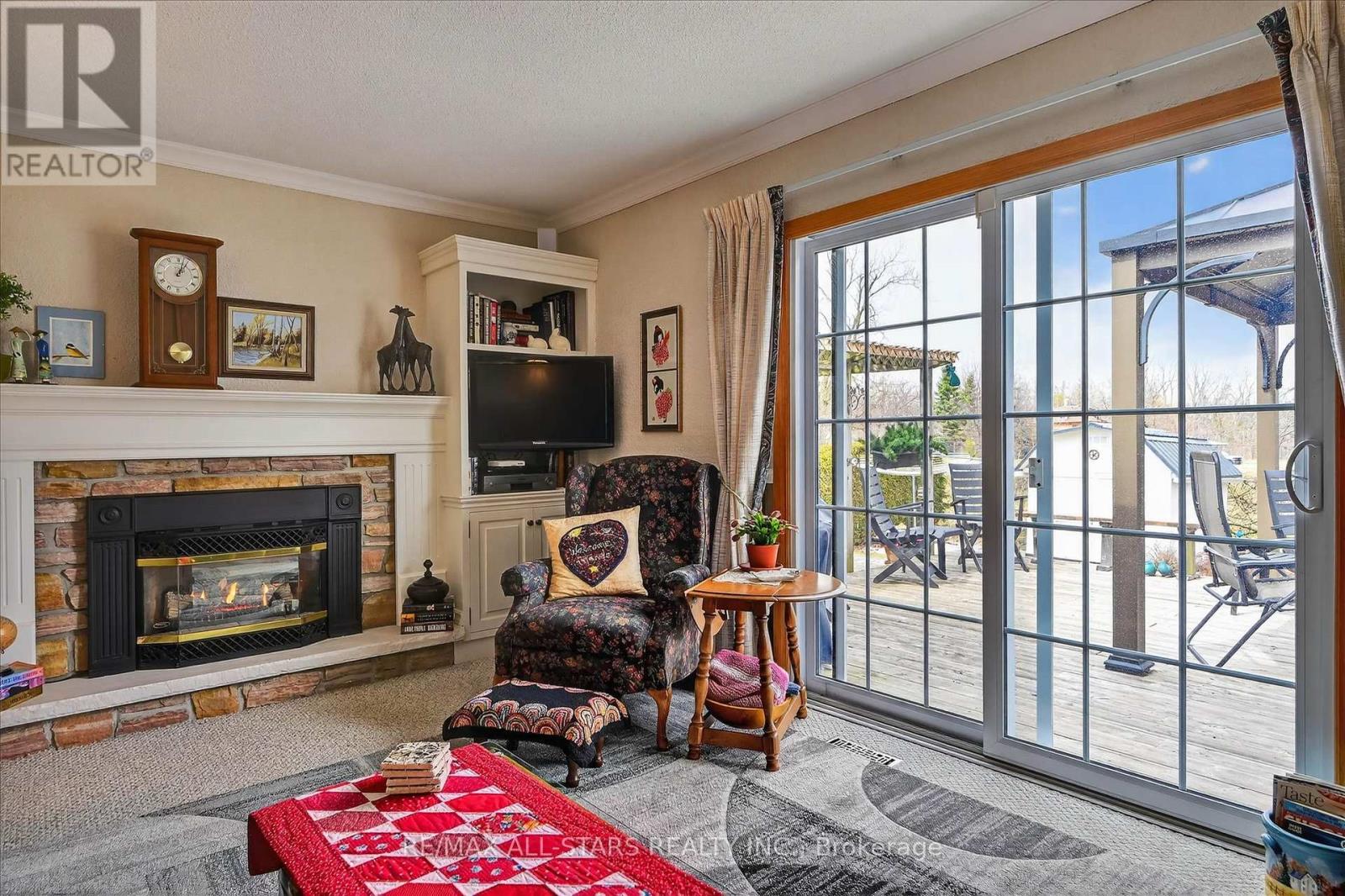 26 Applewood Crescent, Kawartha Lakes, Ontario  K9V 4W8 - Photo 18 - X12969180