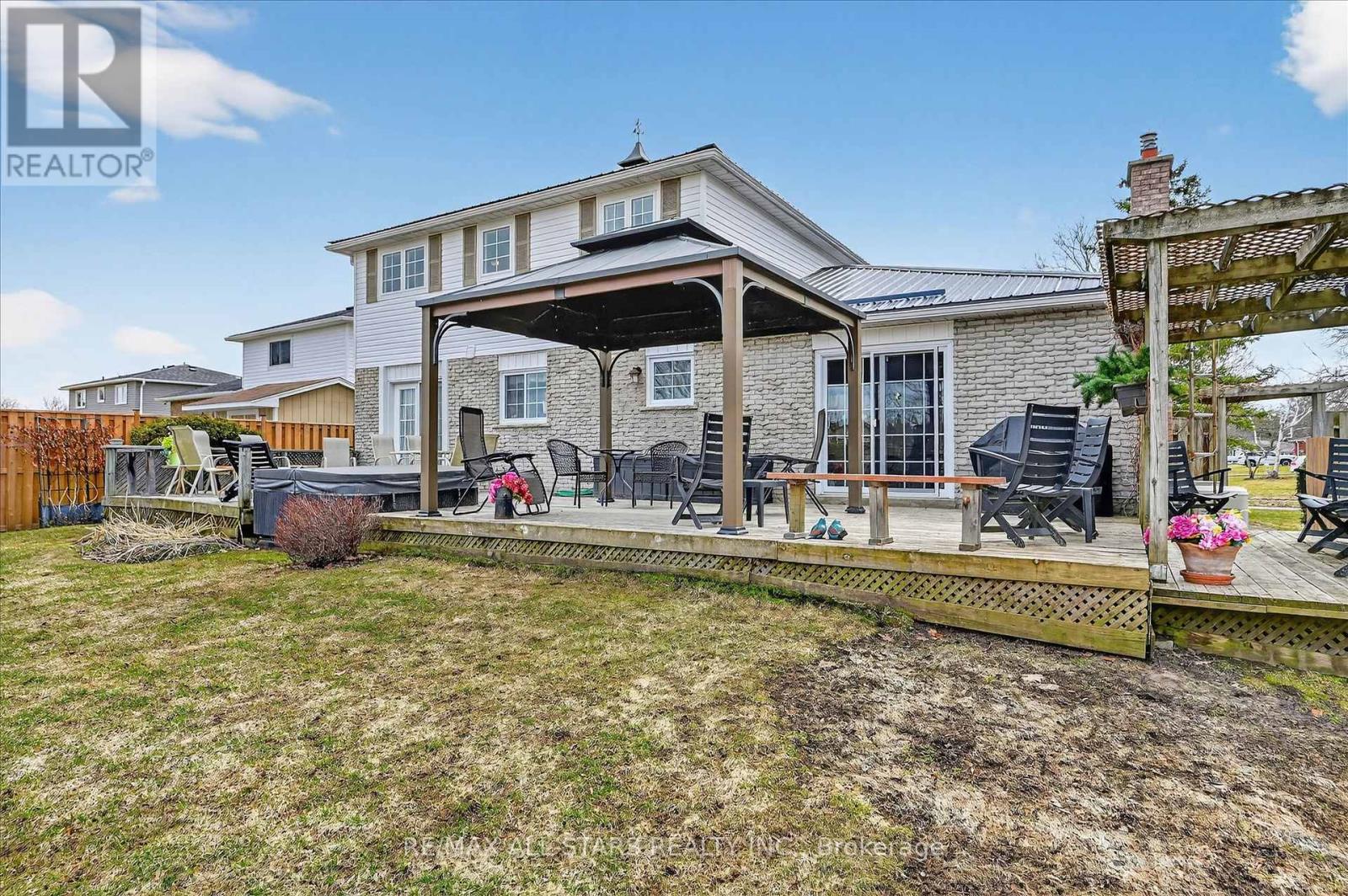 26 Applewood Crescent, Kawartha Lakes, Ontario  K9V 4W8 - Photo 39 - X12969180