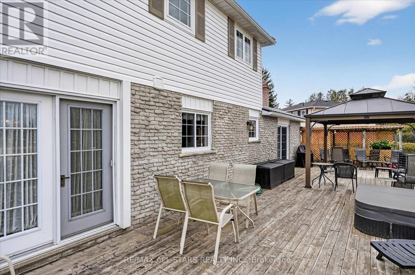 26 Applewood Crescent, Kawartha Lakes, Ontario  K9V 4W8 - Photo 40 - X12969180