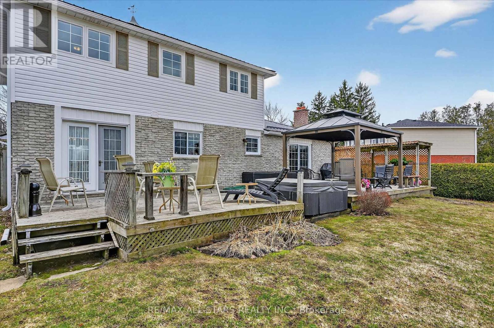 26 Applewood Crescent, Kawartha Lakes, Ontario  K9V 4W8 - Photo 44 - X12969180