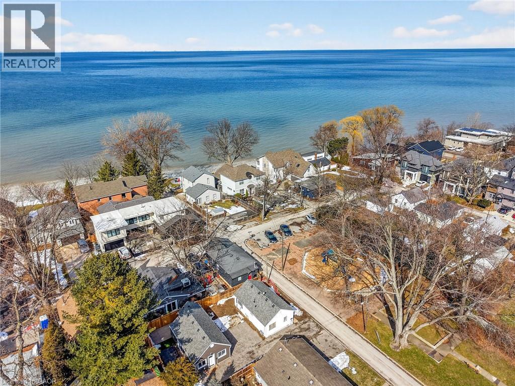 11 Peel Street, St. Catharines, Ontario  L2N 5A2 - Photo 3 - 40808420