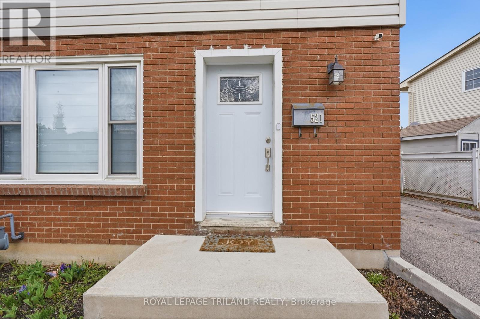 521 Osgoode Drive, London South, Ontario  N6E 1B6 - Photo 4 - X12969096