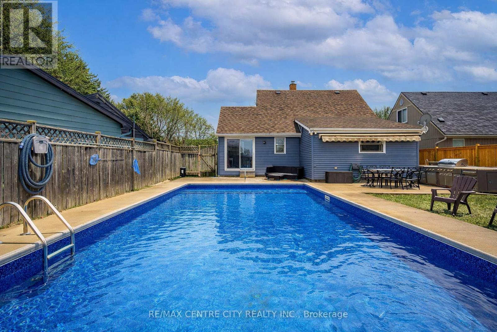 13 Bell Avenue, St. Thomas, Ontario  N5R 1G4 - Photo 2 - X12969176