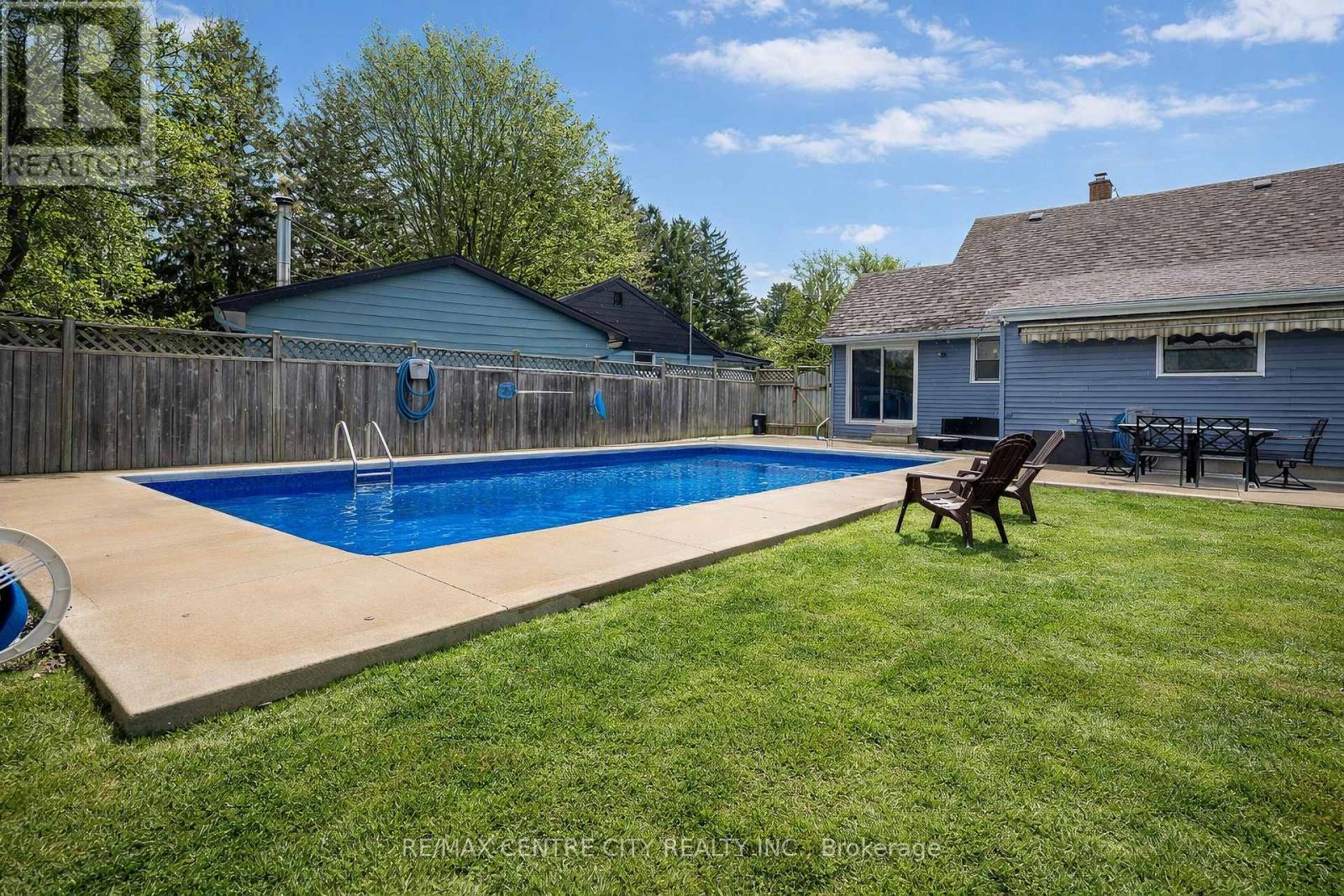 13 Bell Avenue, St. Thomas, Ontario  N5R 1G4 - Photo 26 - X12969176