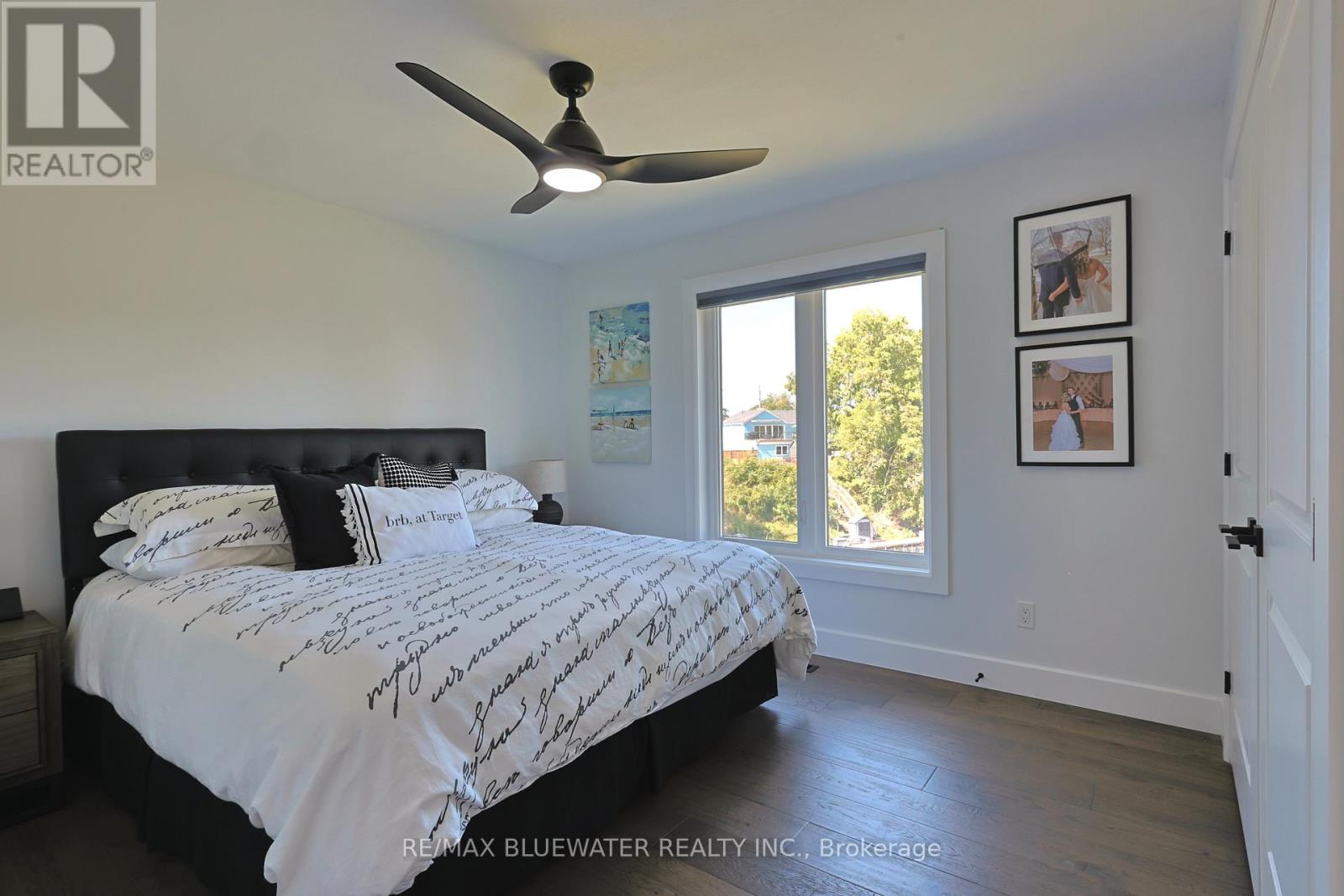 23 Sauble River Road, Lambton Shores, Ontario  N0M 1T0 - Photo 30 - X12969204