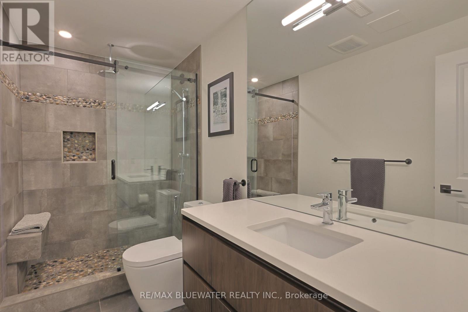 23 Sauble River Road, Lambton Shores, Ontario  N0M 1T0 - Photo 40 - X12969204