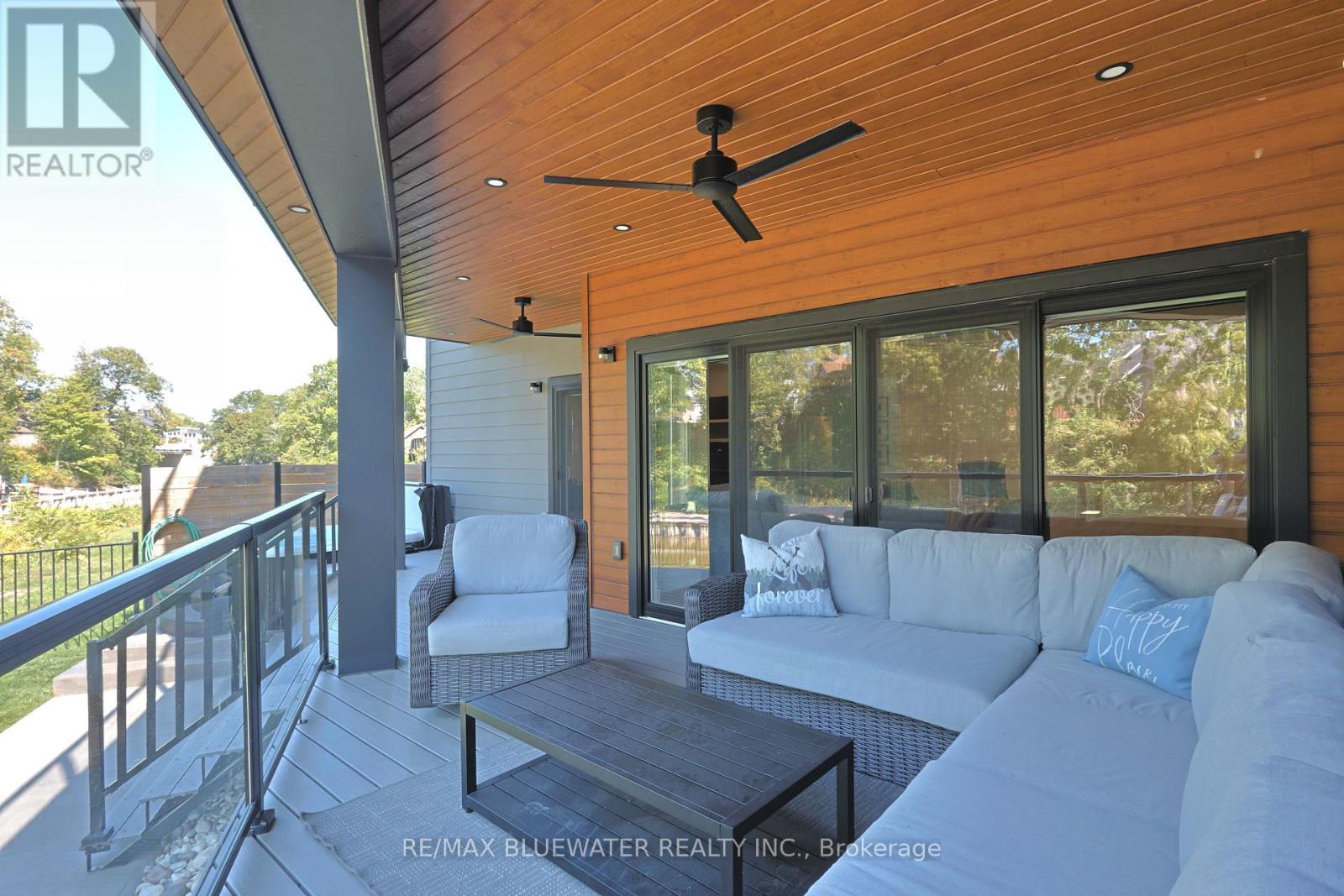 23 Sauble River Road, Lambton Shores, Ontario  N0M 1T0 - Photo 46 - X12969204