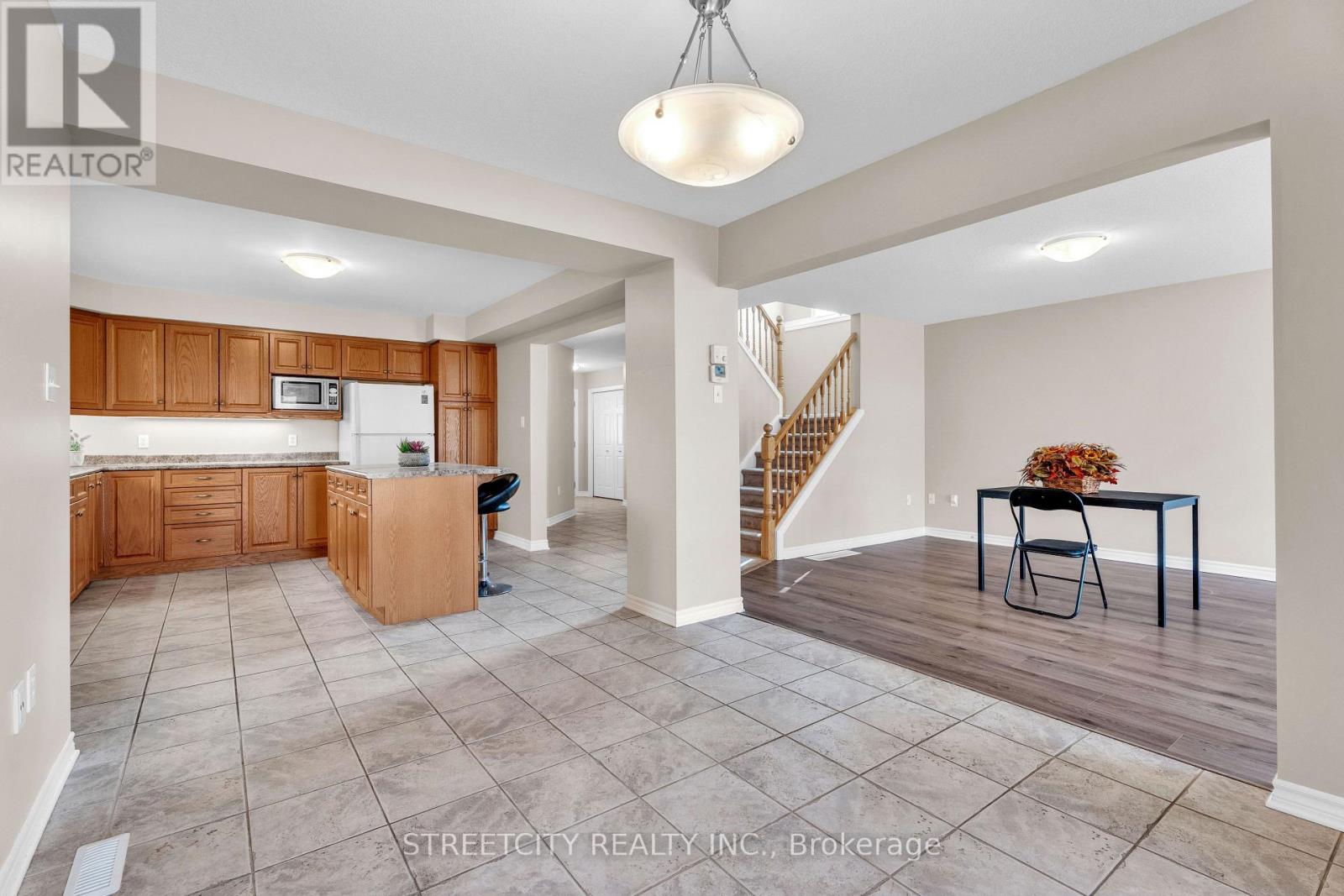 546 Maplewood Lane, London North, Ontario  N6H 0A7 - Photo 13 - X12969208