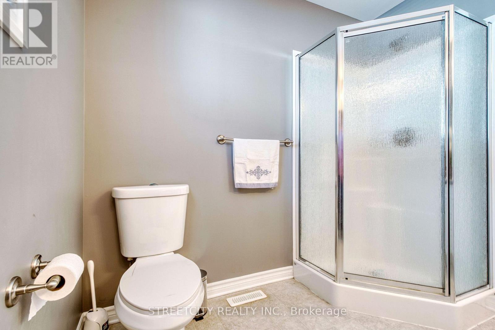 546 Maplewood Lane, London North, Ontario  N6H 0A7 - Photo 25 - X12969208