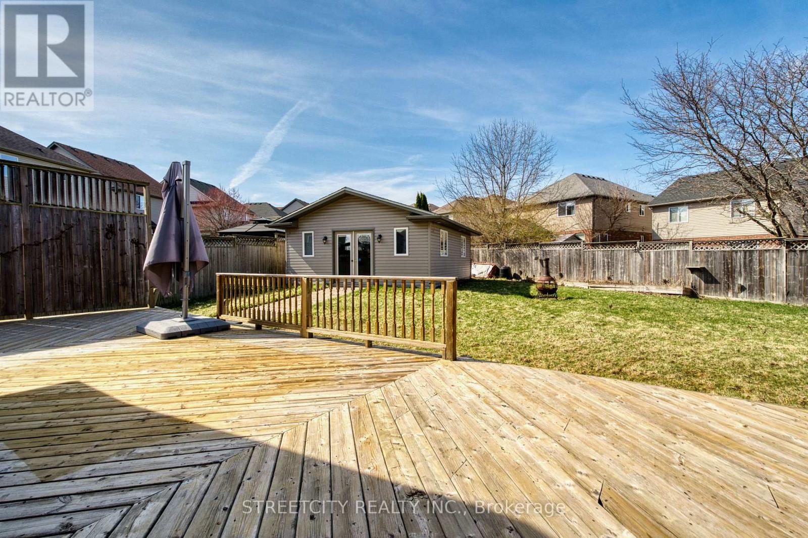 546 Maplewood Lane, London North, Ontario  N6H 0A7 - Photo 41 - X12969208