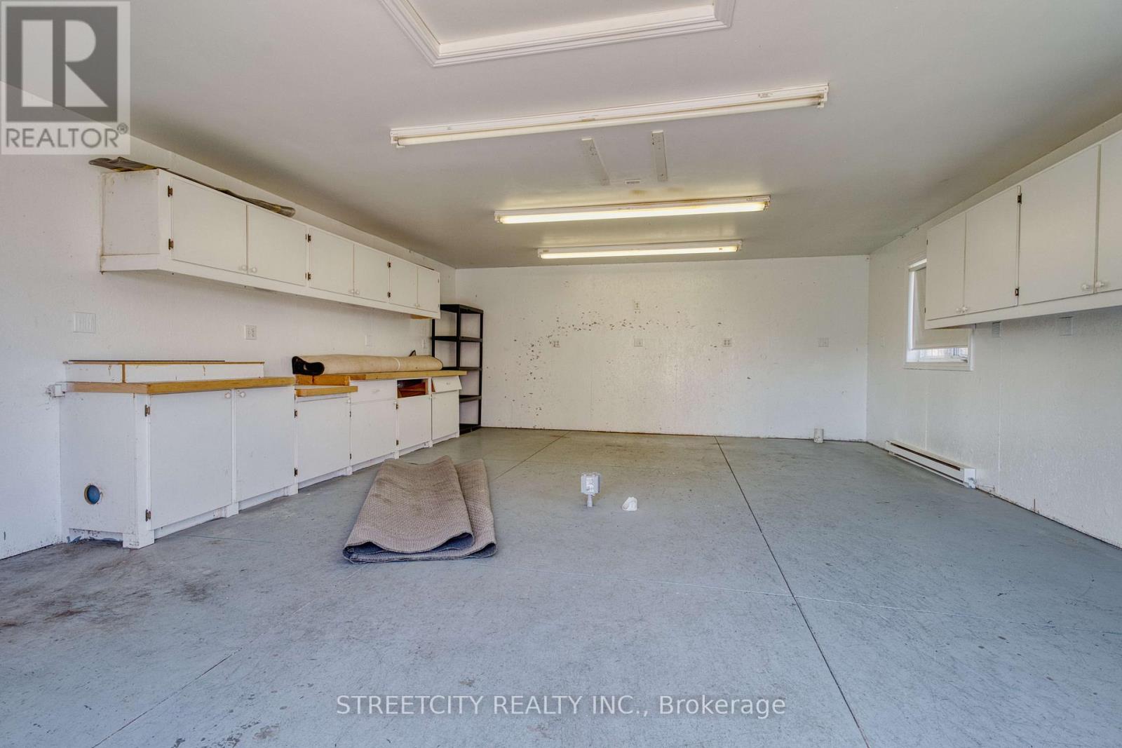 546 Maplewood Lane, London North, Ontario  N6H 0A7 - Photo 45 - X12969208