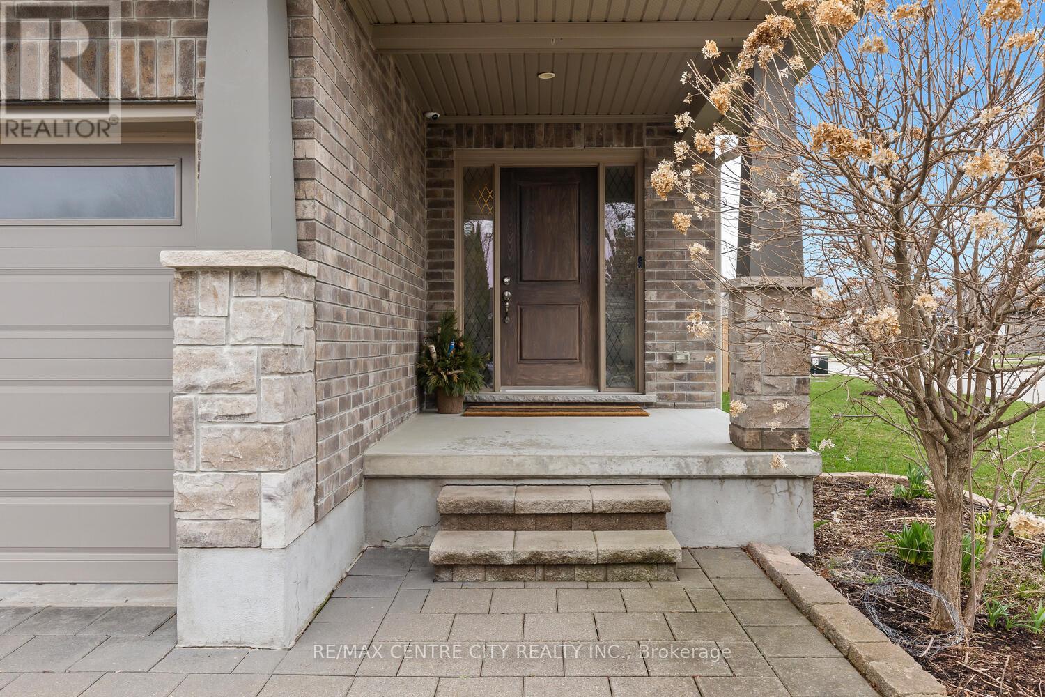 661 Tennent Avenue, London North, Ontario  N5X 0L2 - Photo 7 - X12969210