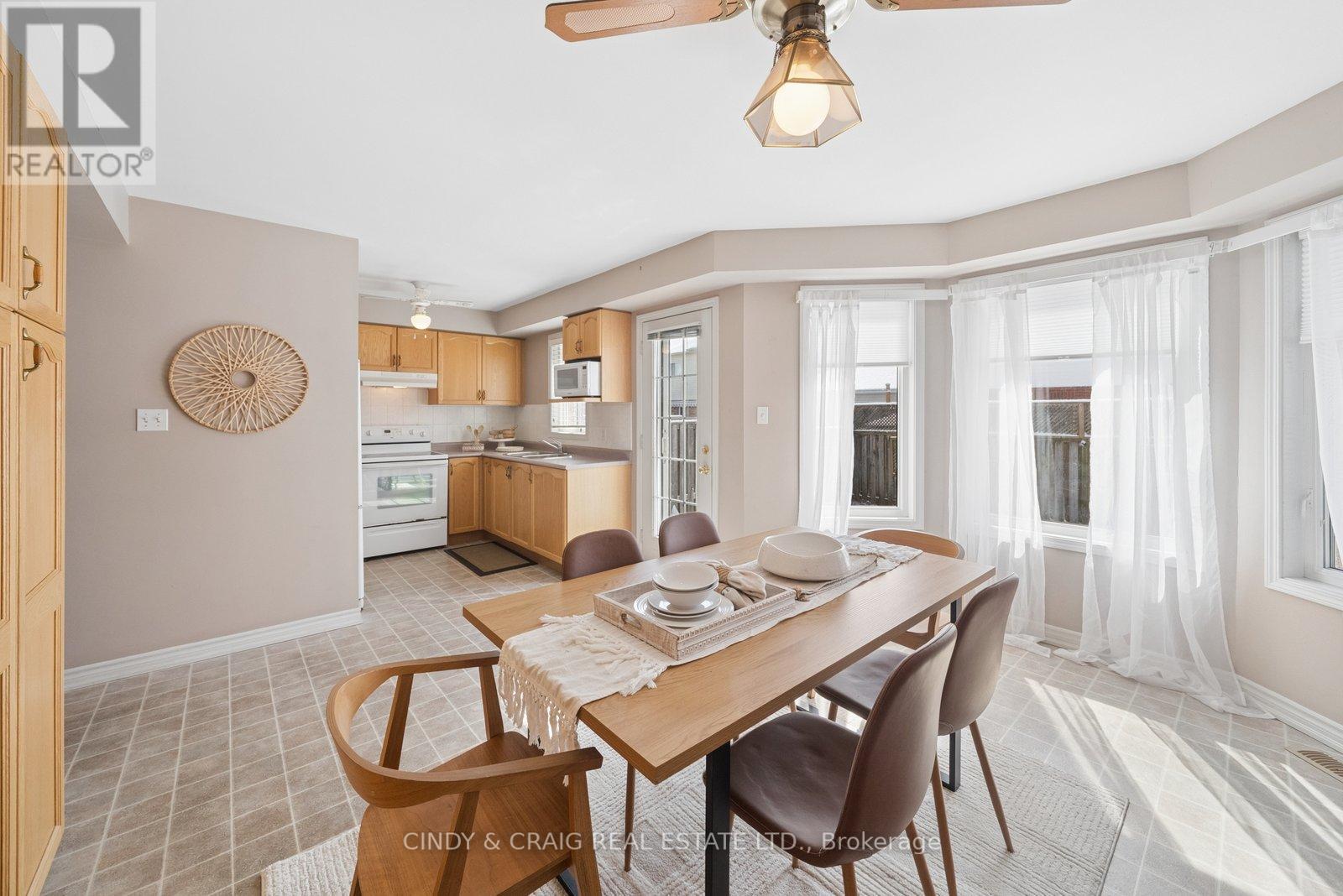 127 Richfield Square, Clarington, Ontario  L1E 3G3 - Photo 3 - E12969228