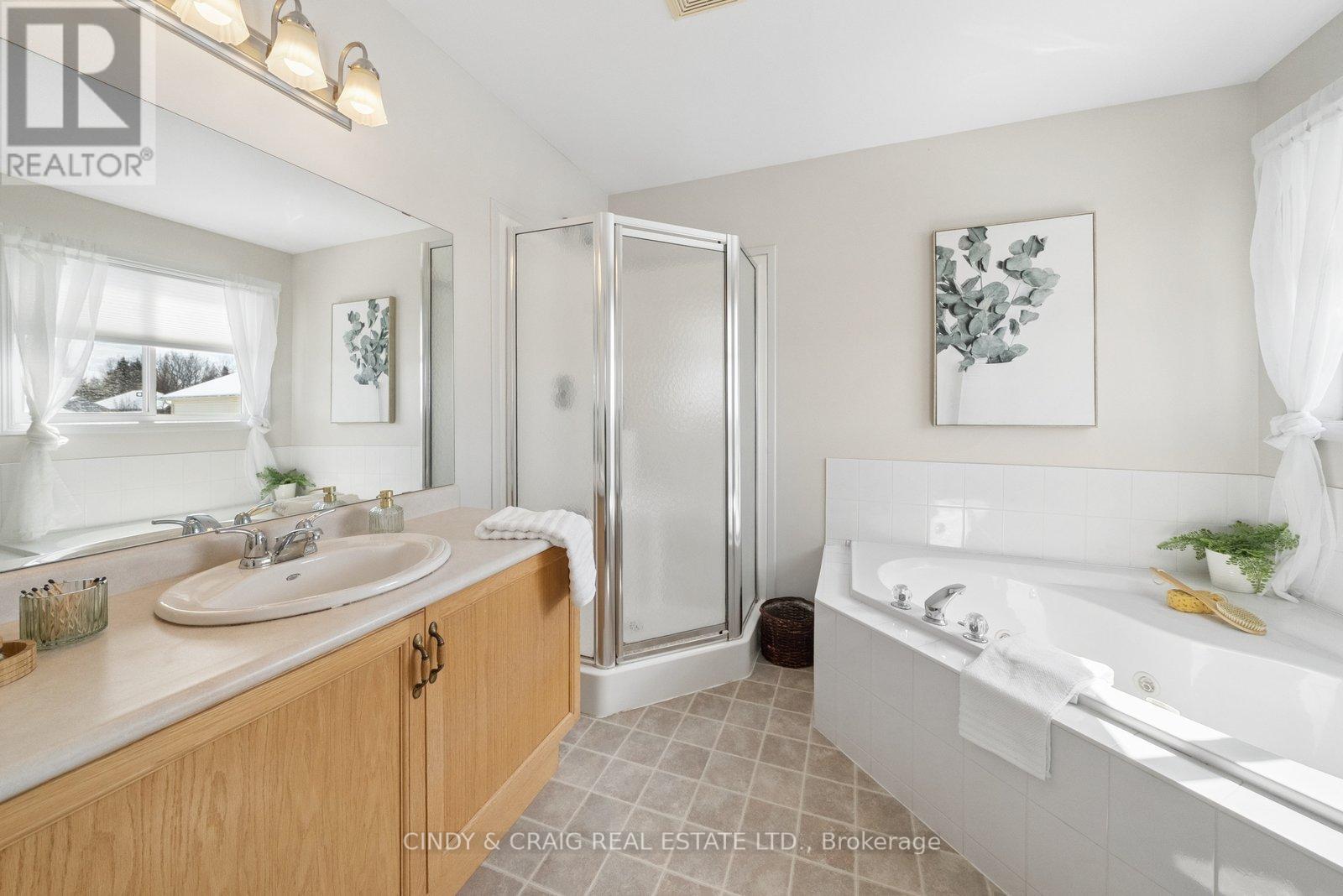 127 Richfield Square, Clarington, Ontario  L1E 3G3 - Photo 8 - E12969228