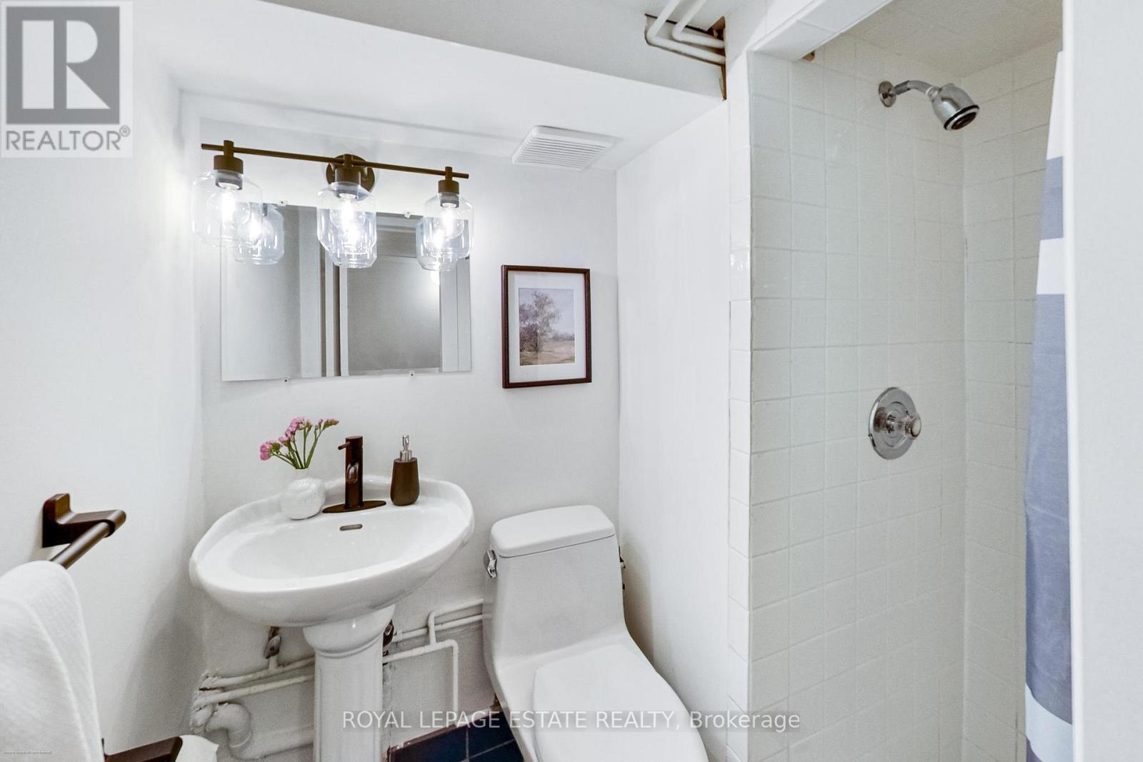 116 Hannaford Street, Toronto, Ontario  M4E 3H1 - Photo 26 - E12969252